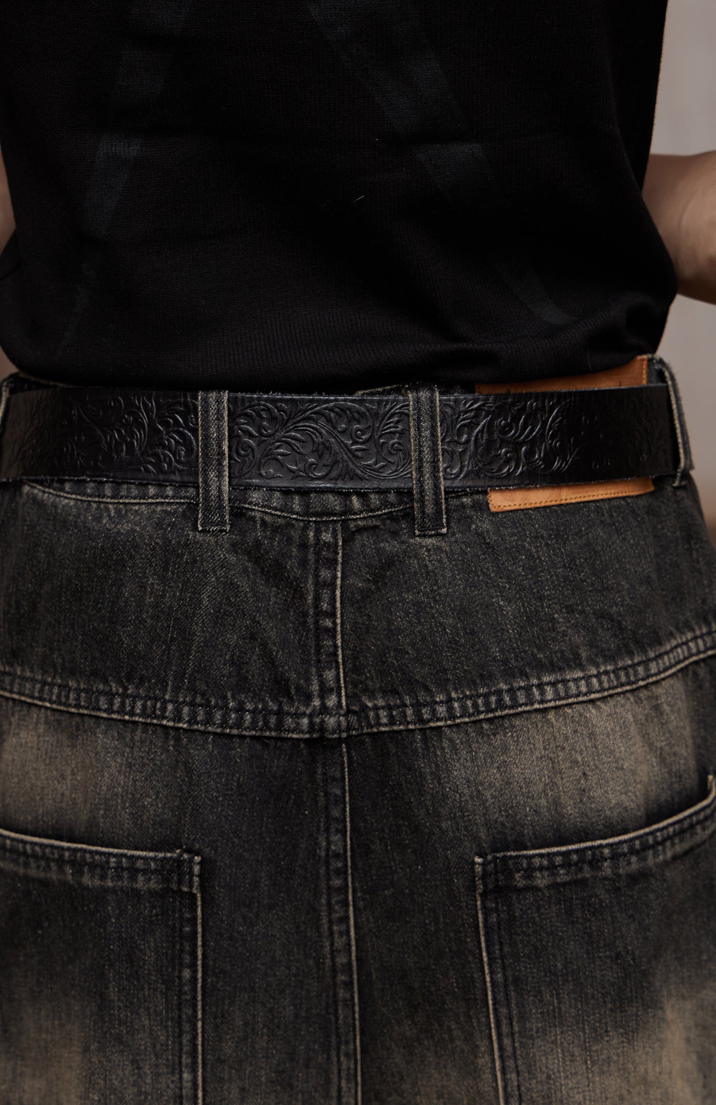 Chrome Acanthus Carved Leather Belt