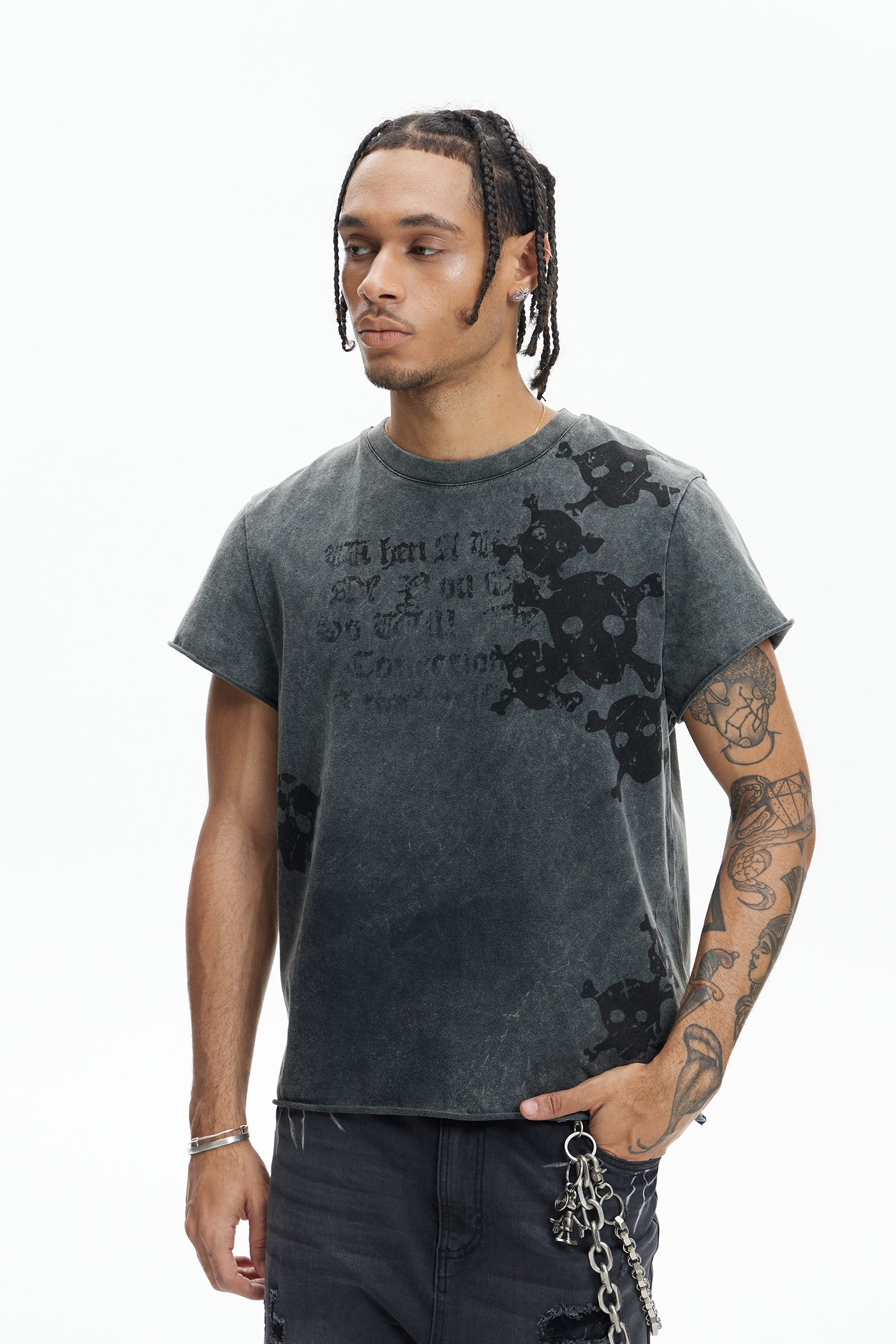Multi Skulls Distressed Rolled Sleeve Tee