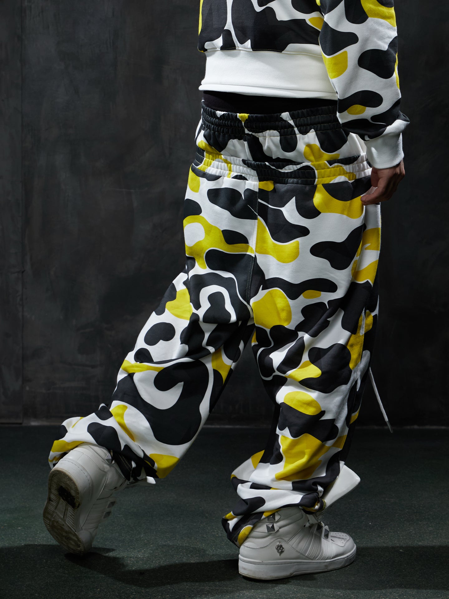 Star Camo Double-Waist Baggy Sweatpants