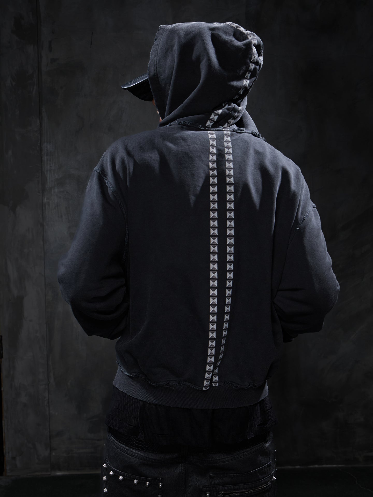 Dark Studded Tongue Graphic Oversized Zip-Up Hoodie