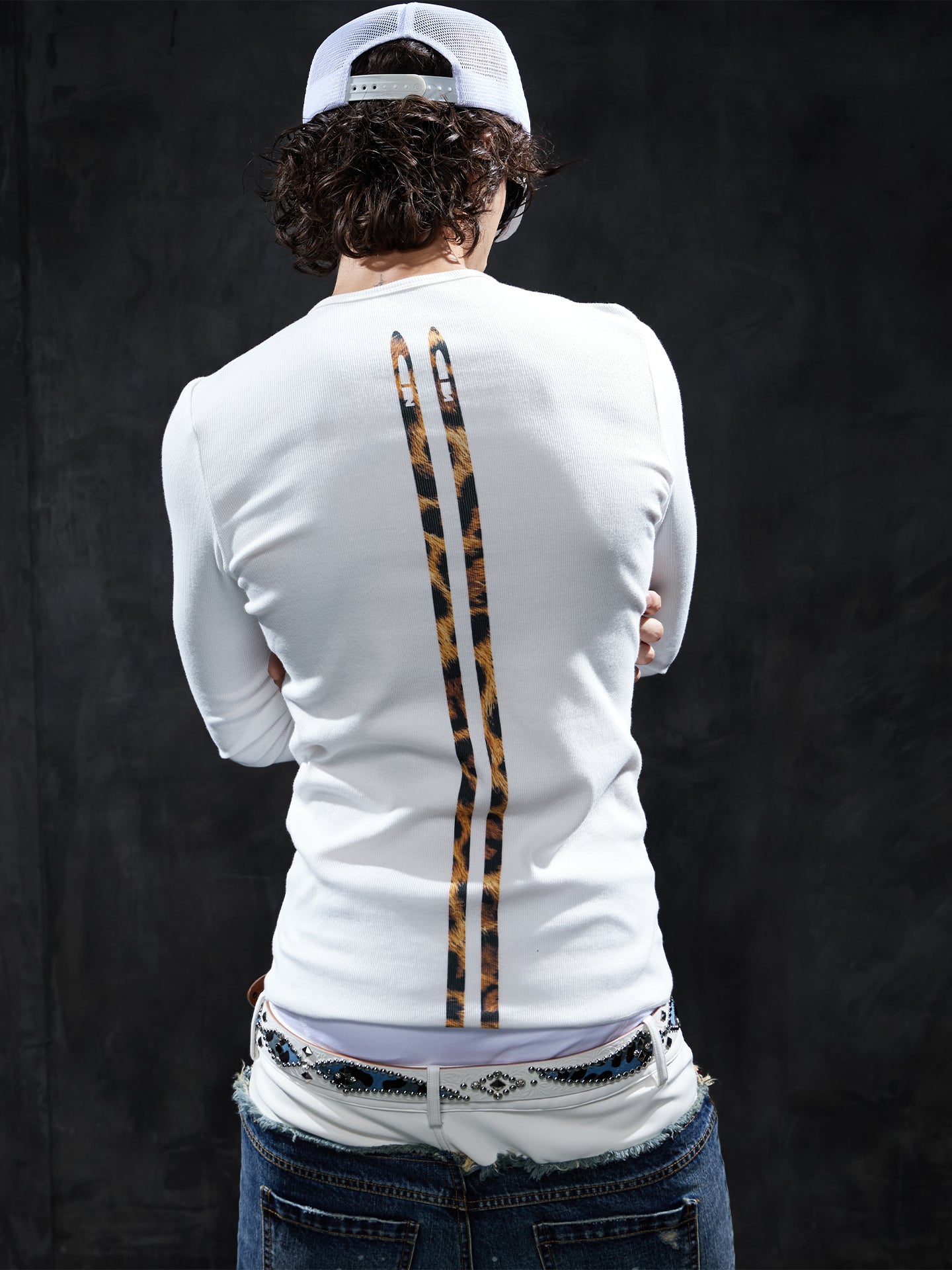 Leopard Stripe Graphic Slim-Fit Long-Sleeve Tee