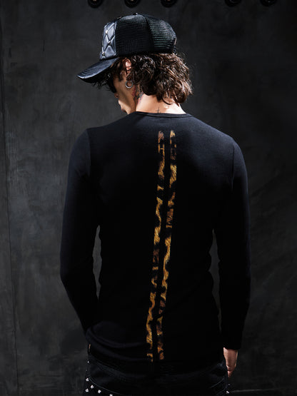 Leopard Stripe Graphic Slim-Fit Long-Sleeve Tee