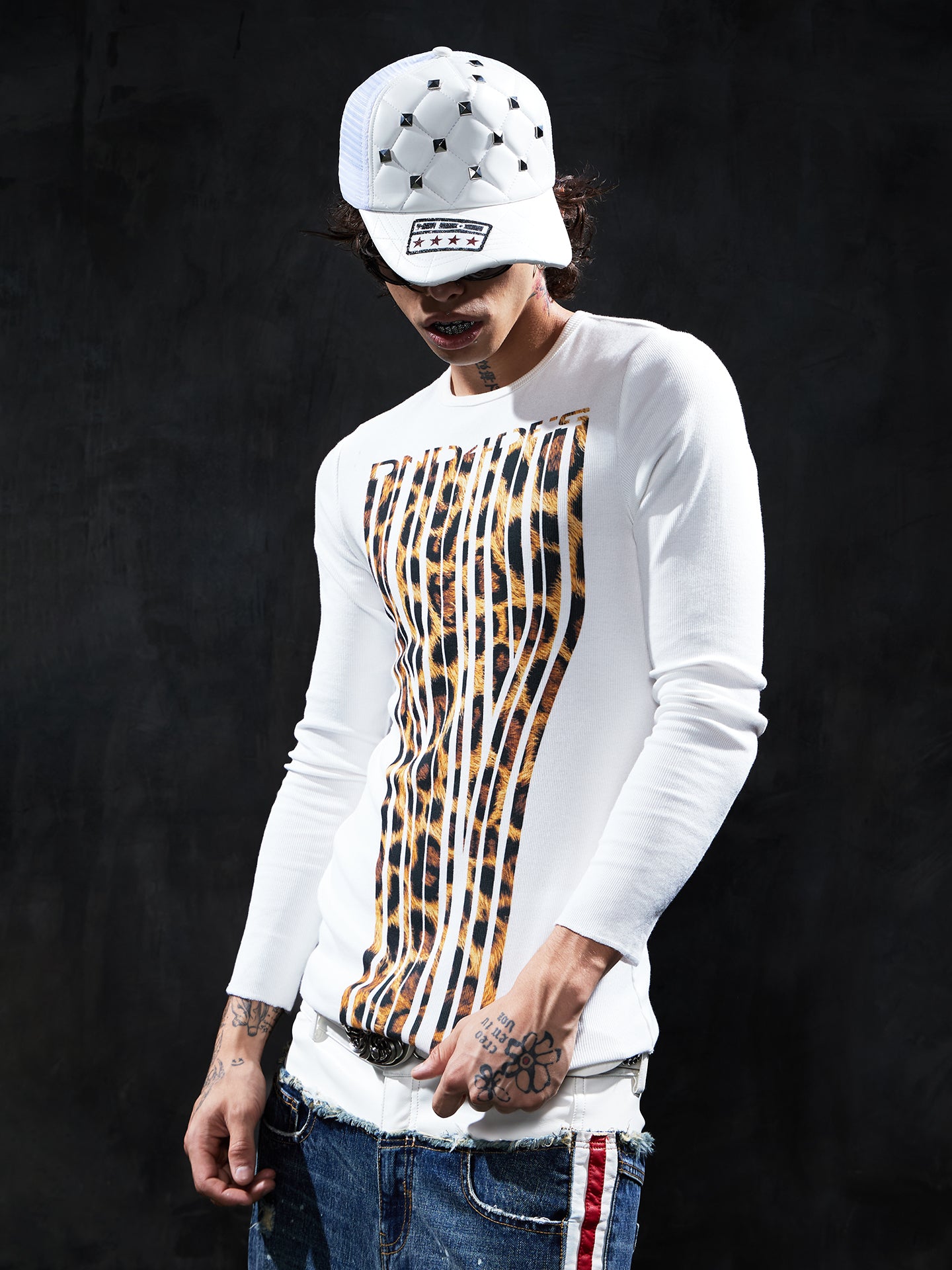 Leopard Stripe Graphic Slim-Fit Long-Sleeve Tee