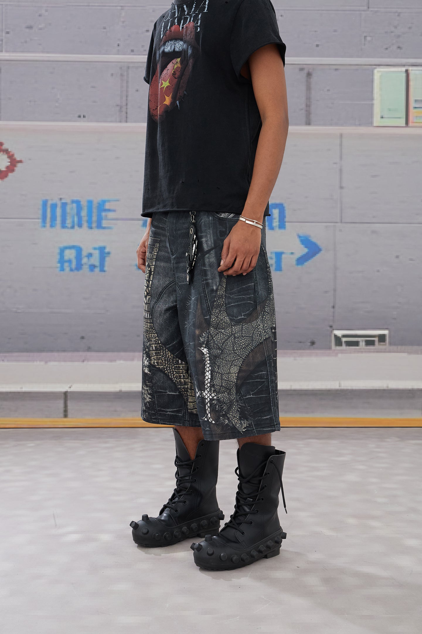 Leather Cross Splicing Printed 3/4 Jeans