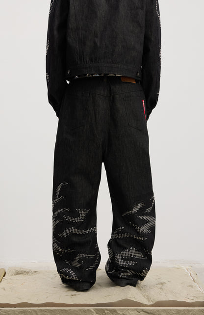 Tiger-Whisker Heat-Pressed Studded Curved Blade Raw Denim