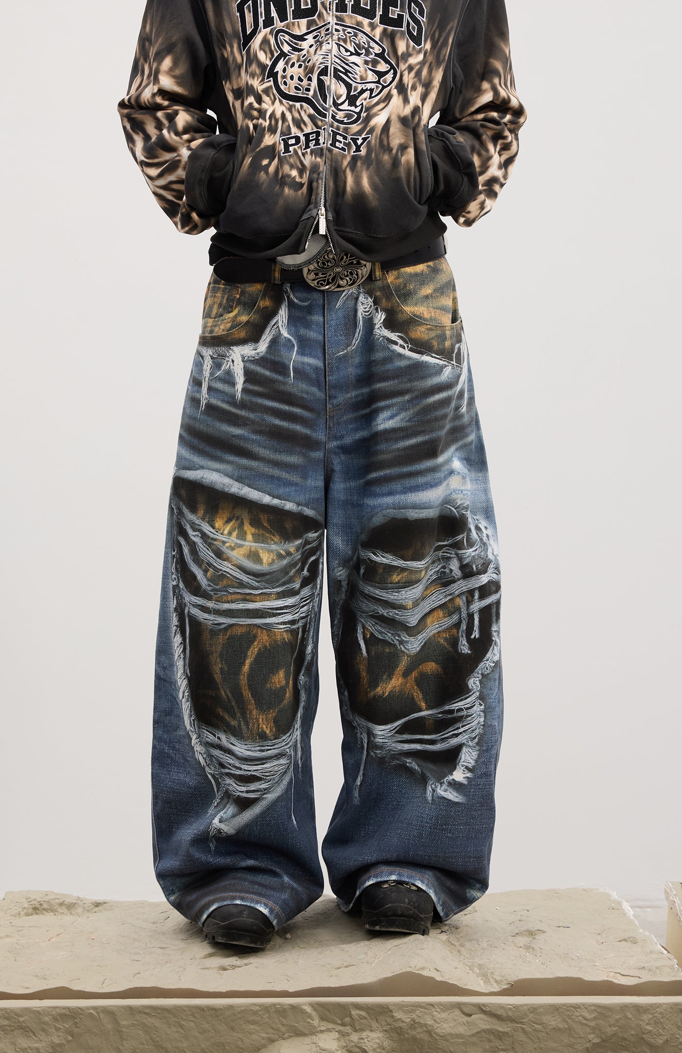 Ripped Leopard Layer Washed Print Jeans