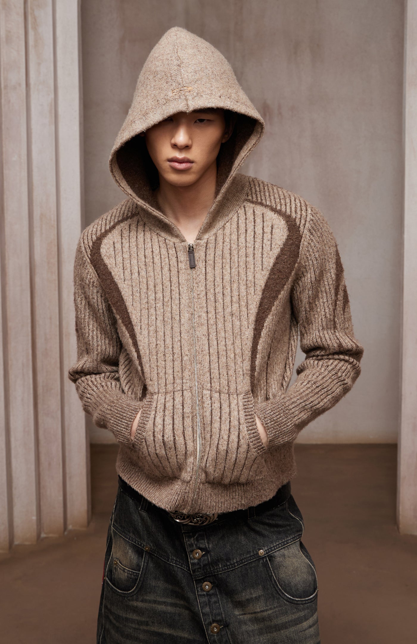 Structured Two-Tone Ribbed Knit Zip-Up Hoodie