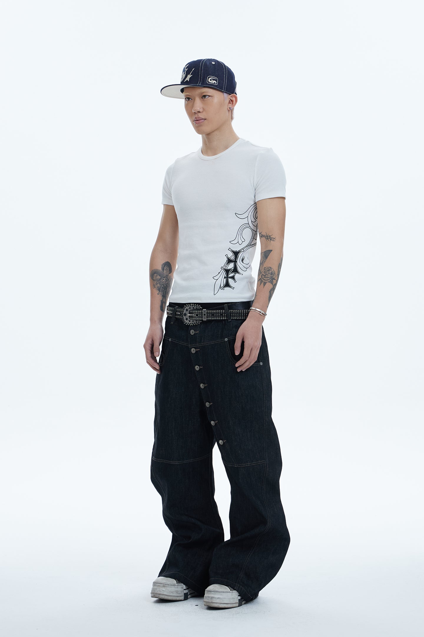 Avant-garde Curved Button-Down Raw Denim Curved Jeans