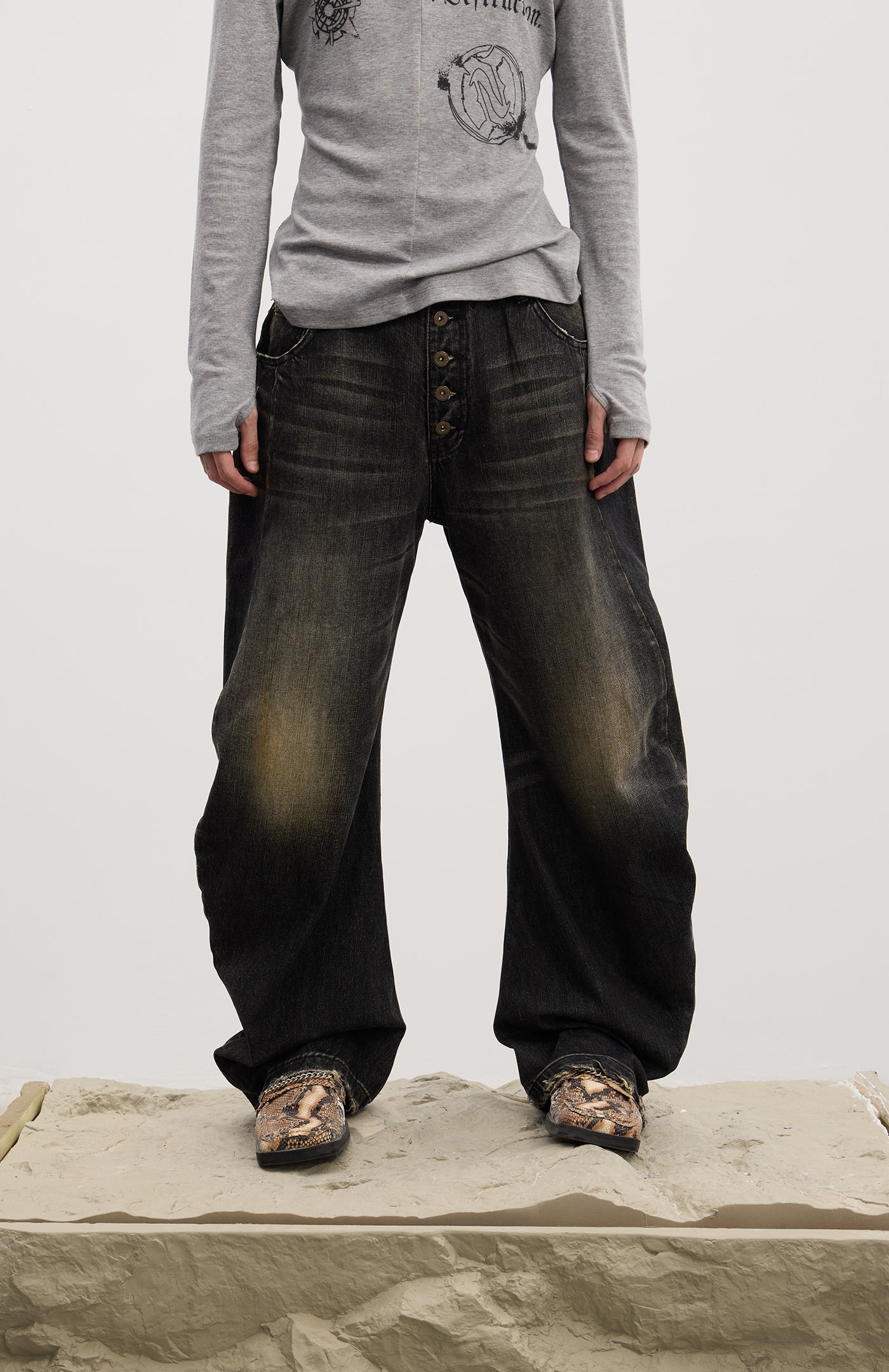 Curved Button Fly Loose Fit Washed Denim