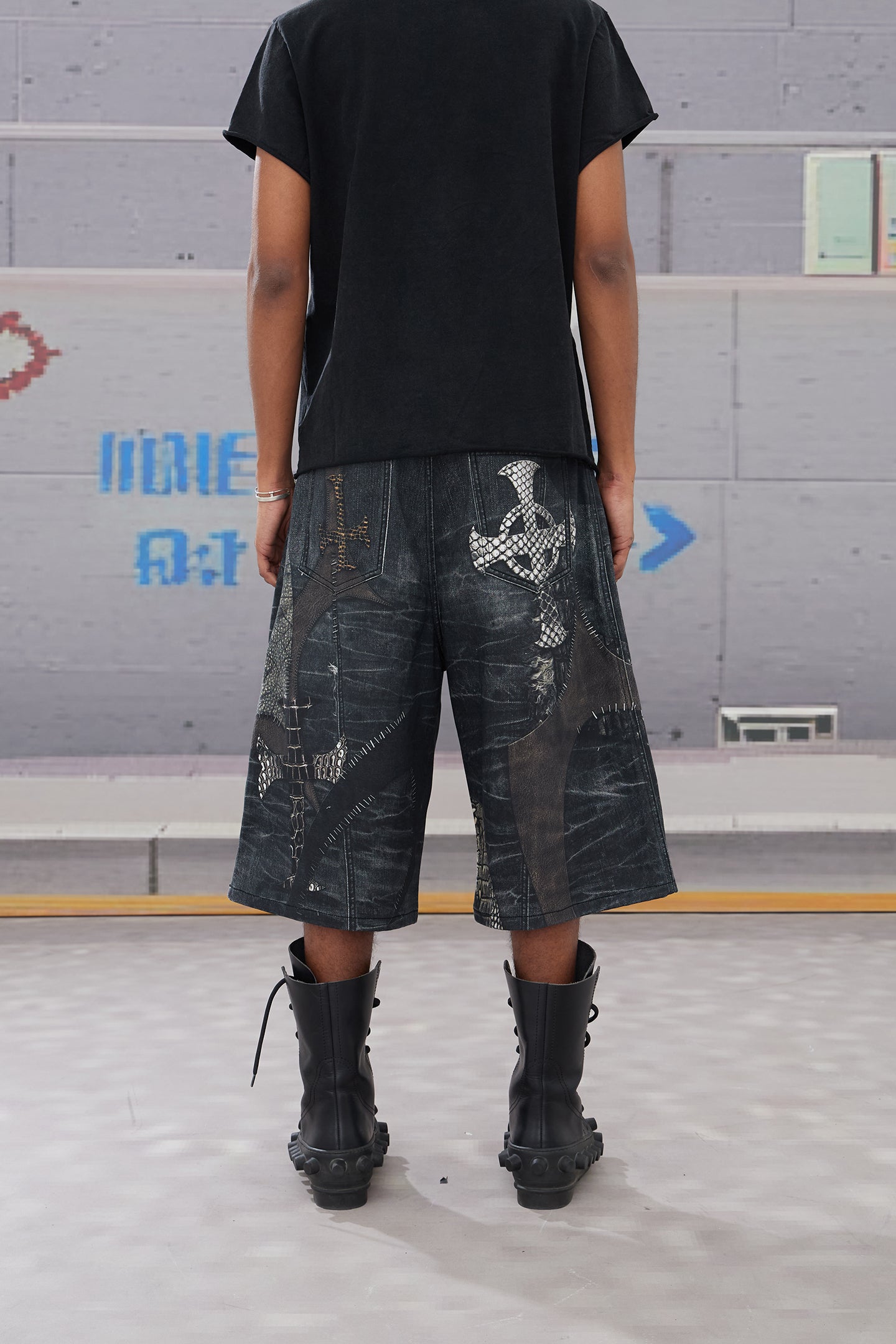 Leather Cross Splicing Printed 3/4 Jeans