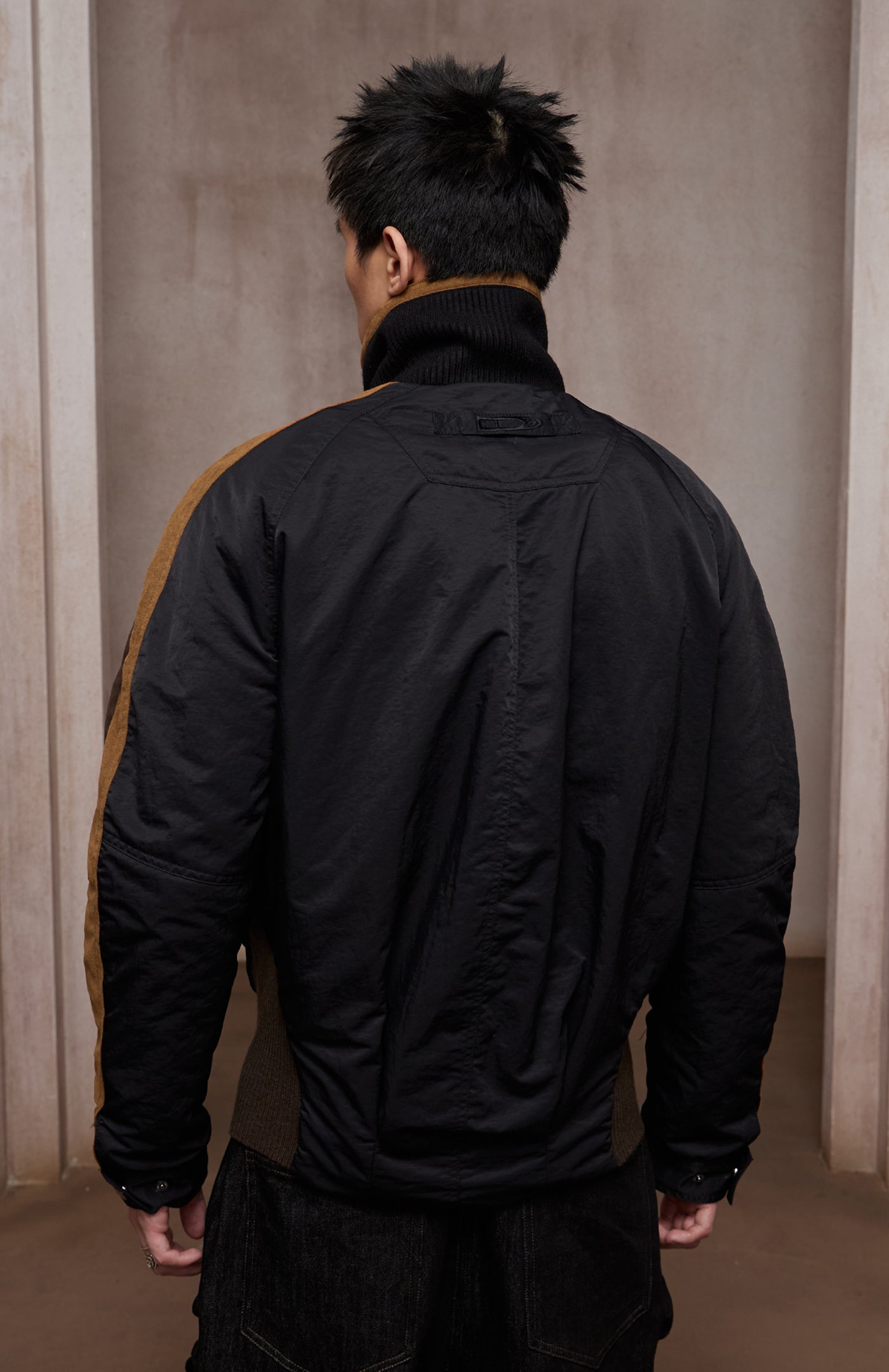 Asymmetric Front Suede-Corduroy Panel Padded Jacket (black X cosmic orange)