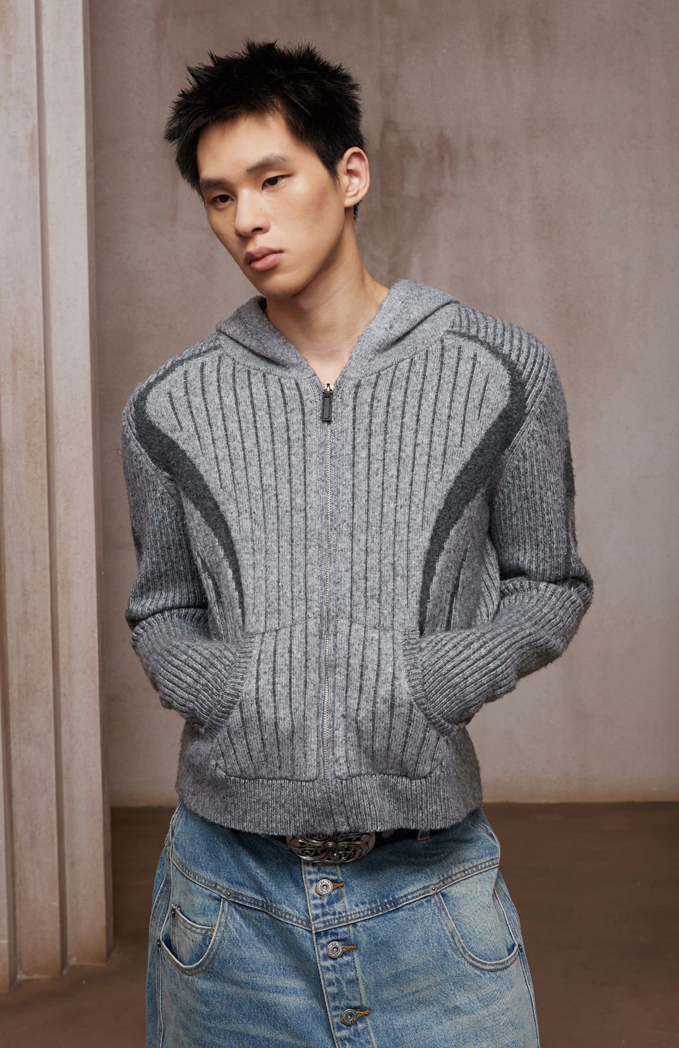 Structured Two-Tone Ribbed Knit Zip-Up Hoodie