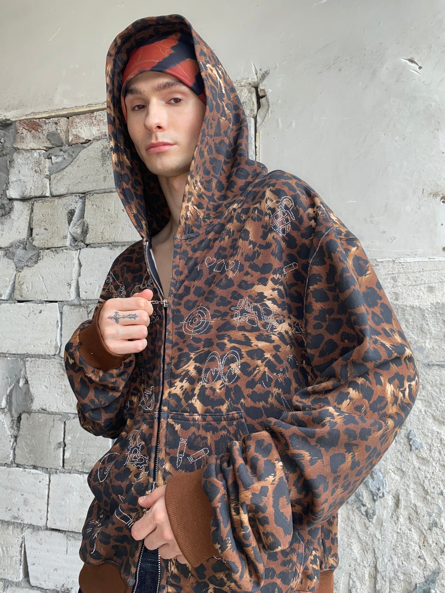 Leopard Rhinestone Cartoon Patch Zip-Up Hoodie