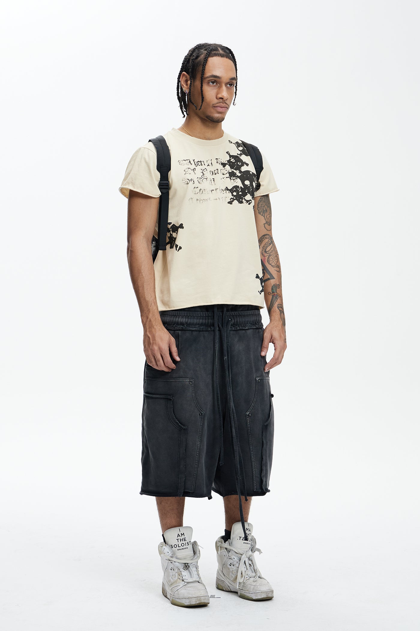 Multi Skulls Distressed Rolled Sleeve Tee