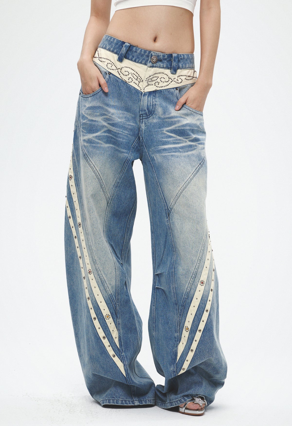 Gem-Studded Stripe Panel Loose Washed Blade Jeans