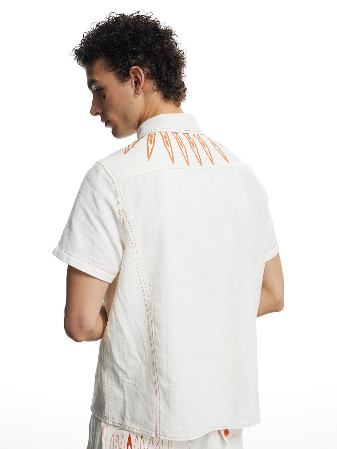 White Linen Infrared Bullet Collar Embroidered Short Sleeve Shirt
