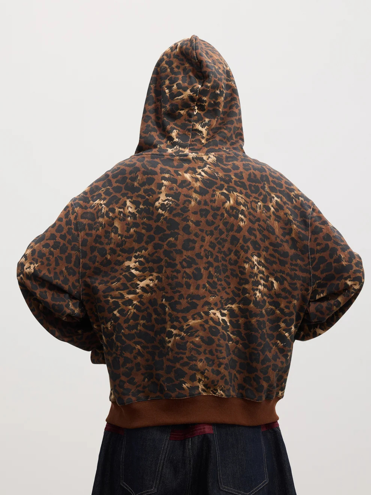 Cartoon rhinestone-studded leopard print sweatshirt