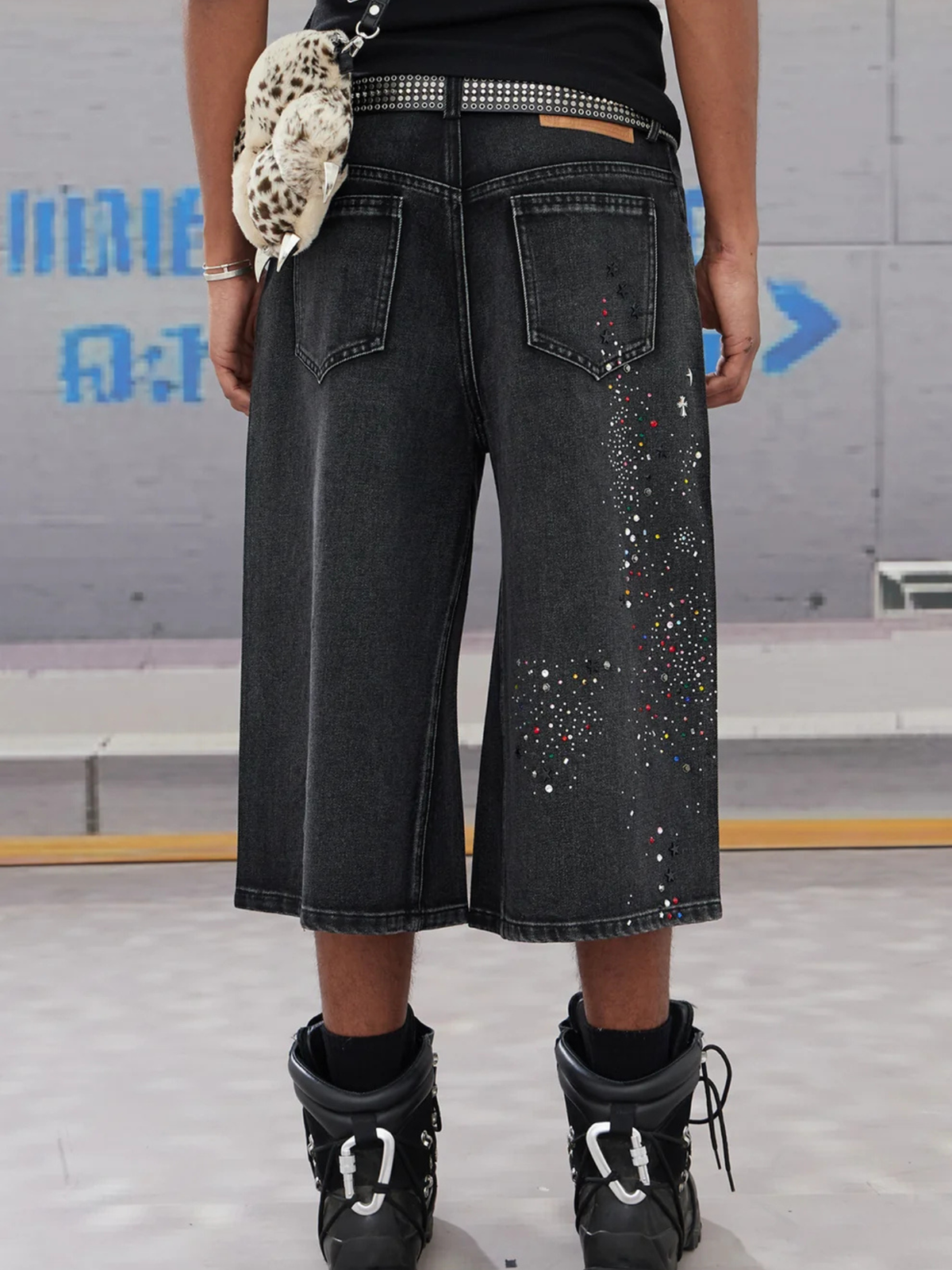Rhinestone Washed 3/4 Pants
