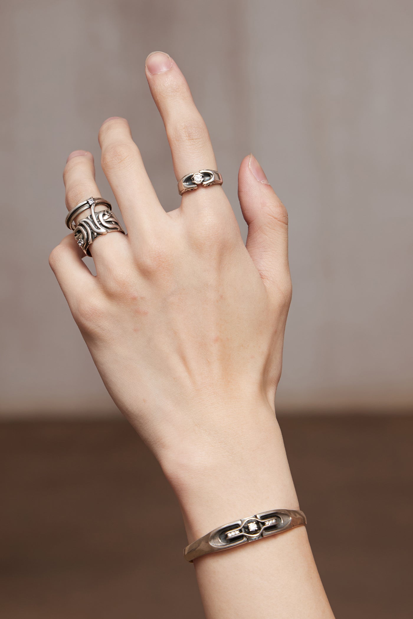 Honeysuckle DND Carved Dual-Layer Ring