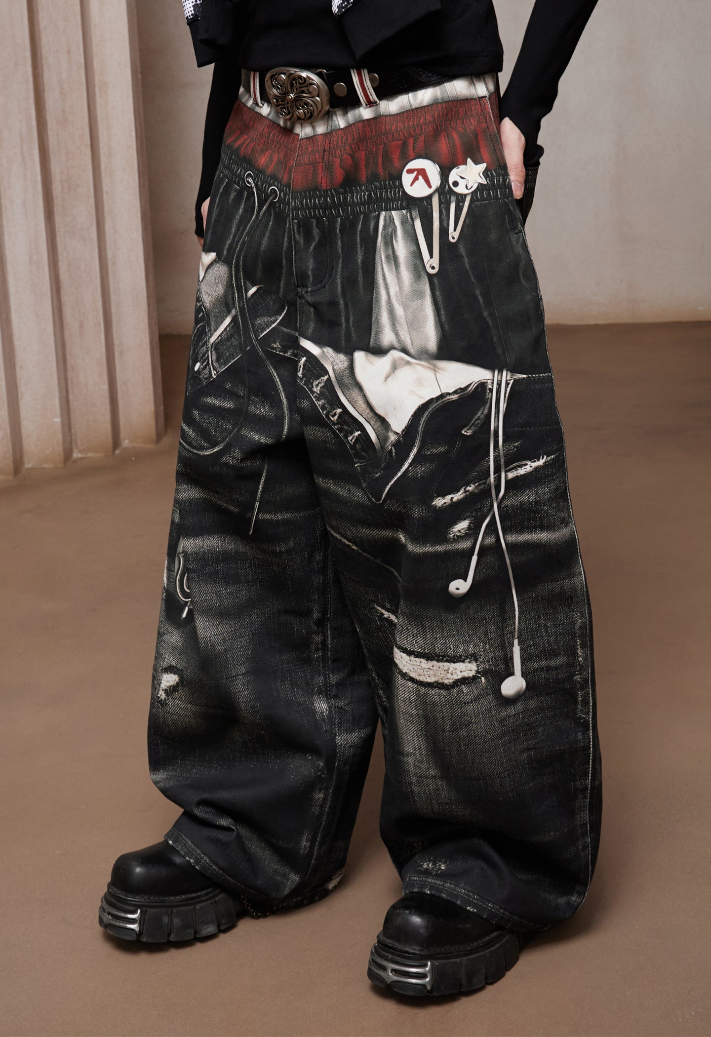 Trompe-l’œil Sports-Layered Printed Baggy Jeans