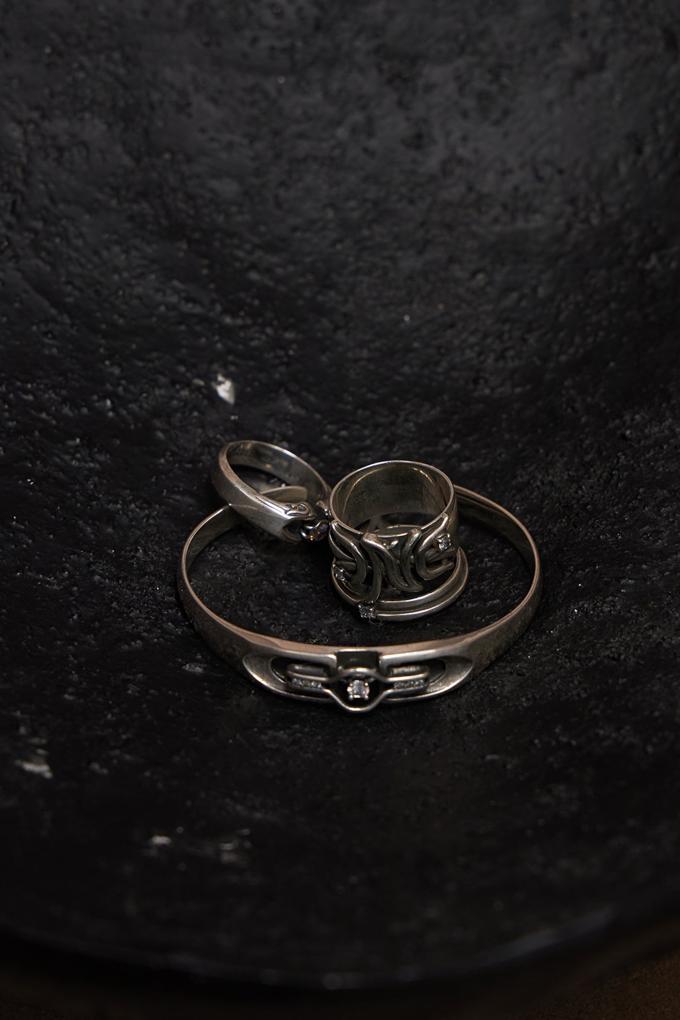 Diamond-Accent Honeysuckle Horseshoe Bangle Bracelet (s925)