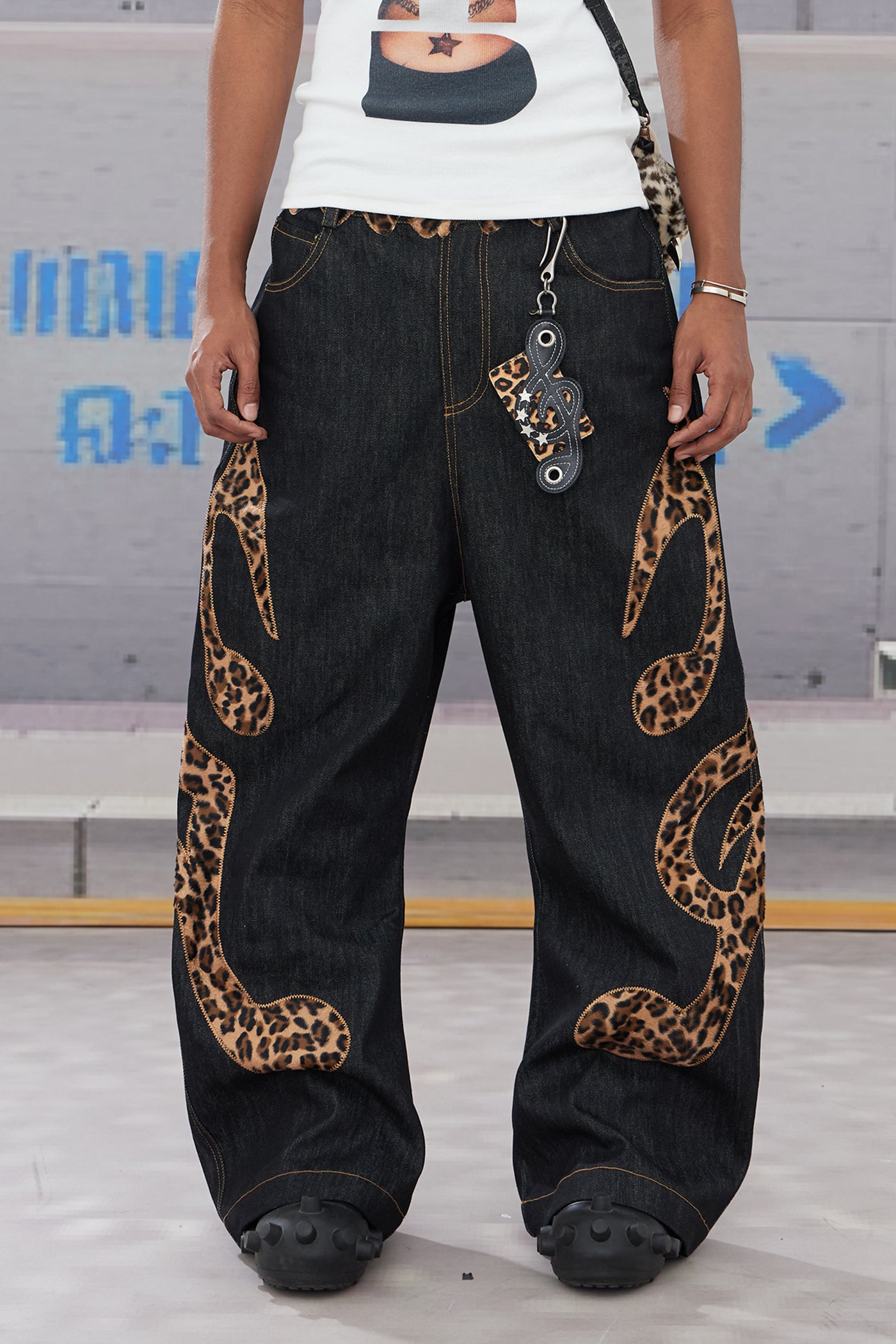 Genuine Haircalf Leopard Leather Note Embroidery Baggy Raw Denim Jeans