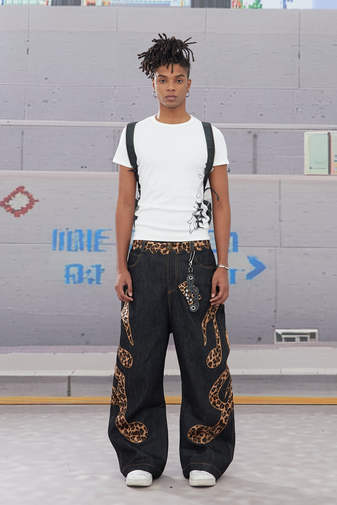 Genuine Haircalf Leopard Leather Note Embroidery Baggy Raw Denim Jeans