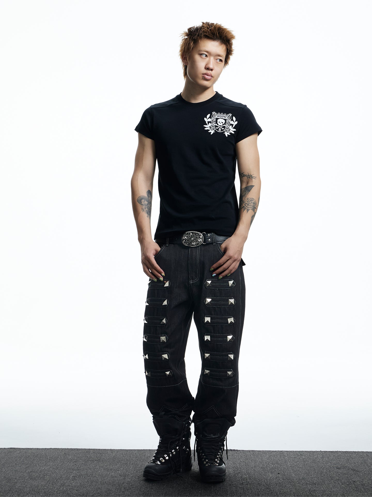 Skull Badge Shoulder Cut Short Sleeve