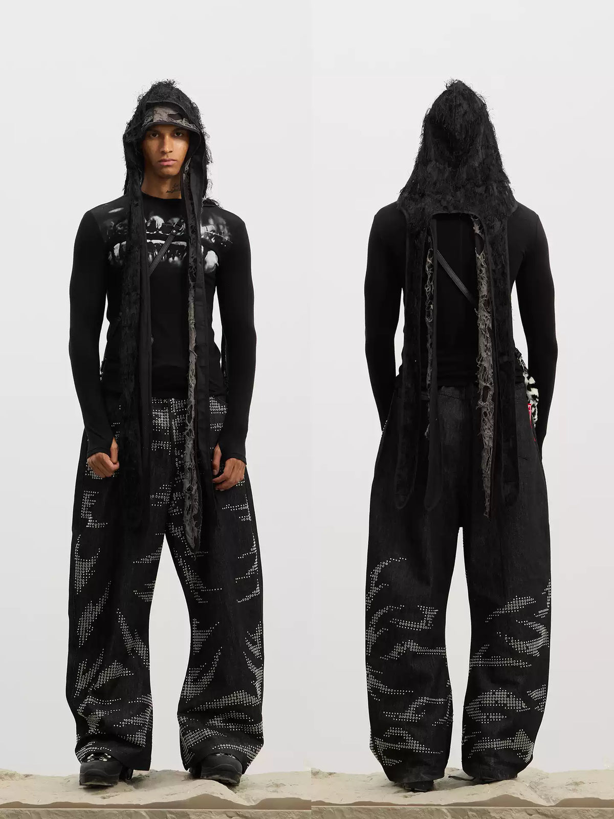 Tiger-Whisker Heat-Pressed Studded Curved Blade Raw Denim