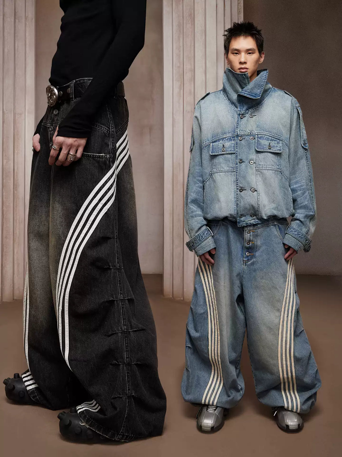 DND4-Stripe Pleated Washed Denim Ultra Wide-Leg Jeans